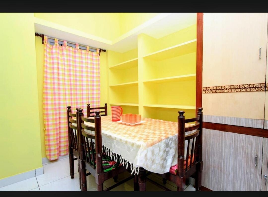 Vanitha Villa 蓬蒂切里 外观 照片