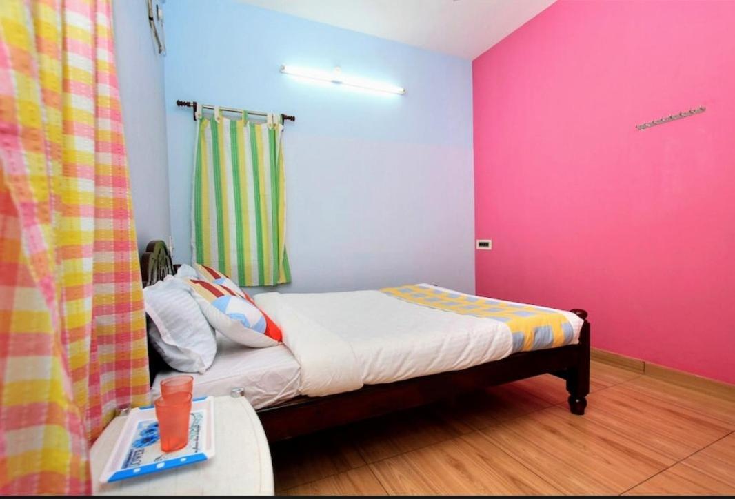 Vanitha Villa 蓬蒂切里 外观 照片